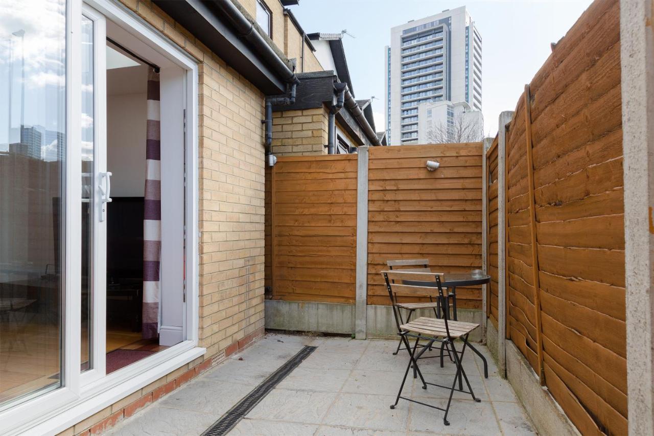 Centra Wharf Daire Londra Dış mekan fotoğraf